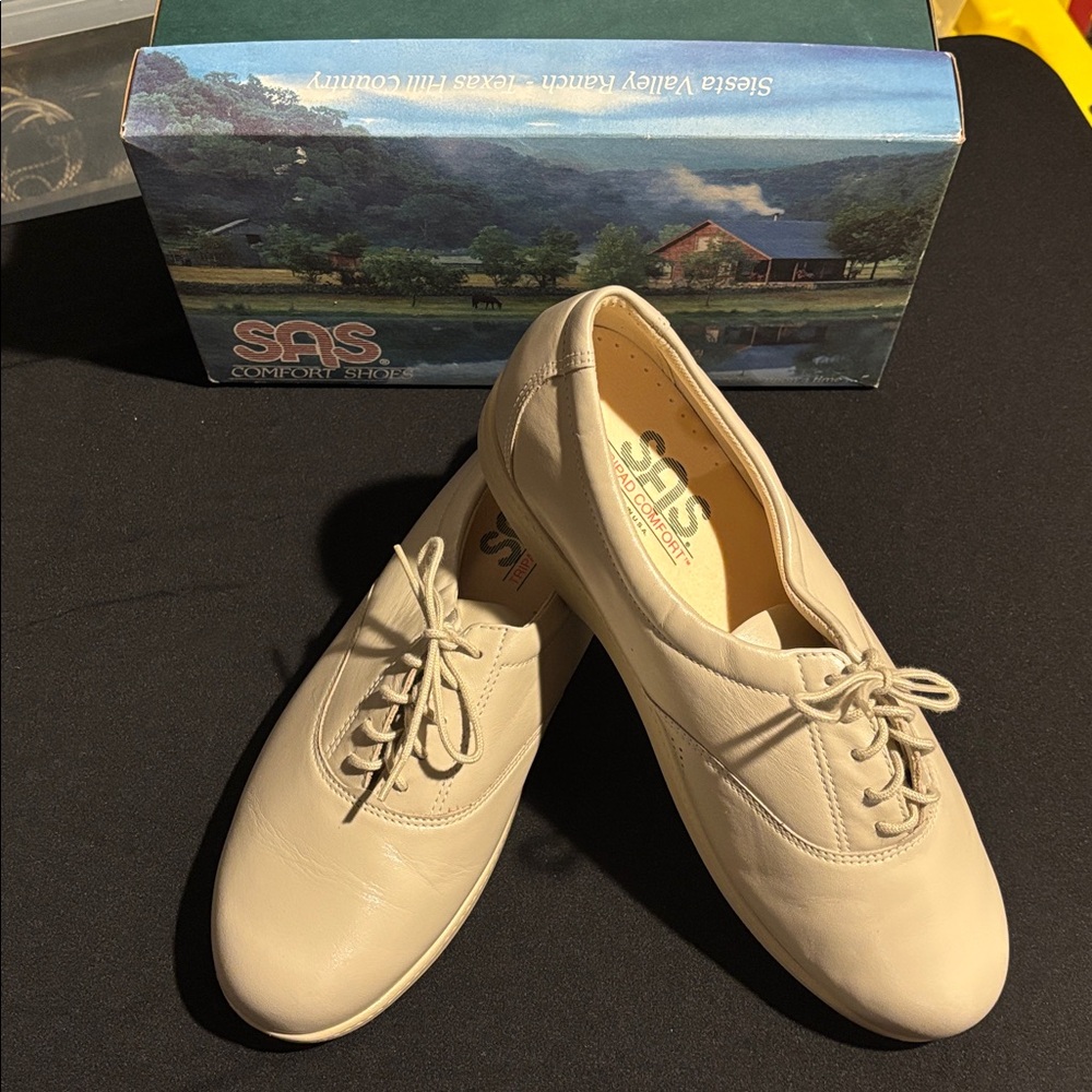 SAS Cream Lace-Up Comfort Footwear